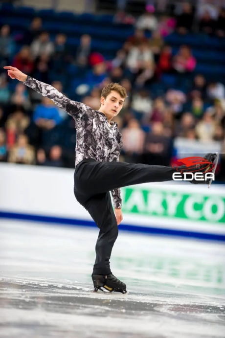 Ice Gallery Skates U.S.